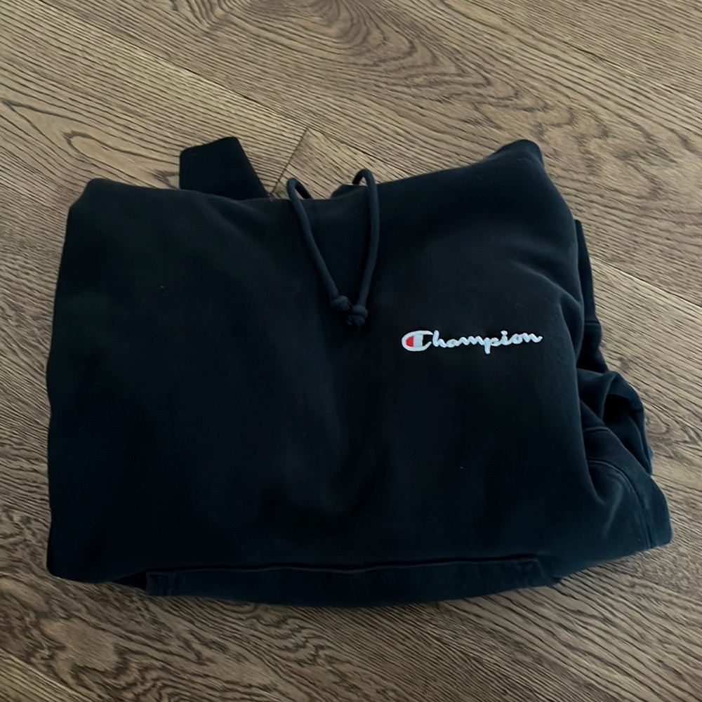 Black champion hoodie size small
